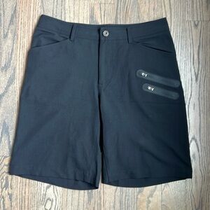 Lululemon Men’s Commute Shorts, Size 34 Inseam 11 inches, Black